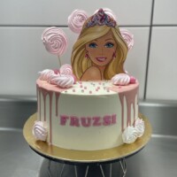 Egyedi torták barbie 2