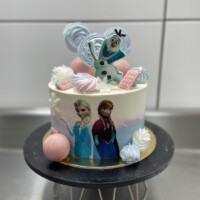 Egyedi torták jégvarázs